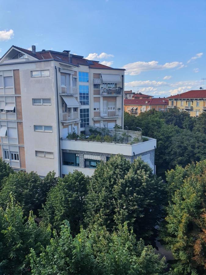 Pellico Stylish Apartments Cuneo Luaran gambar