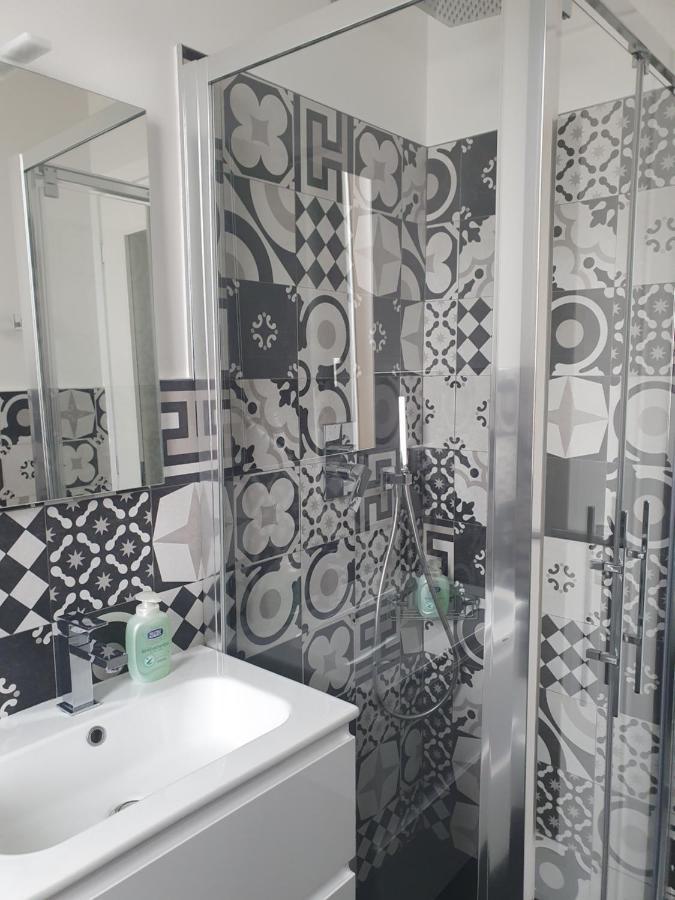Pellico Stylish Apartments Cuneo Luaran gambar