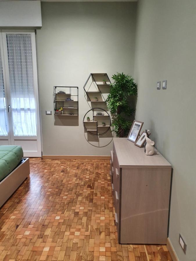 Pellico Stylish Apartments Cuneo Luaran gambar