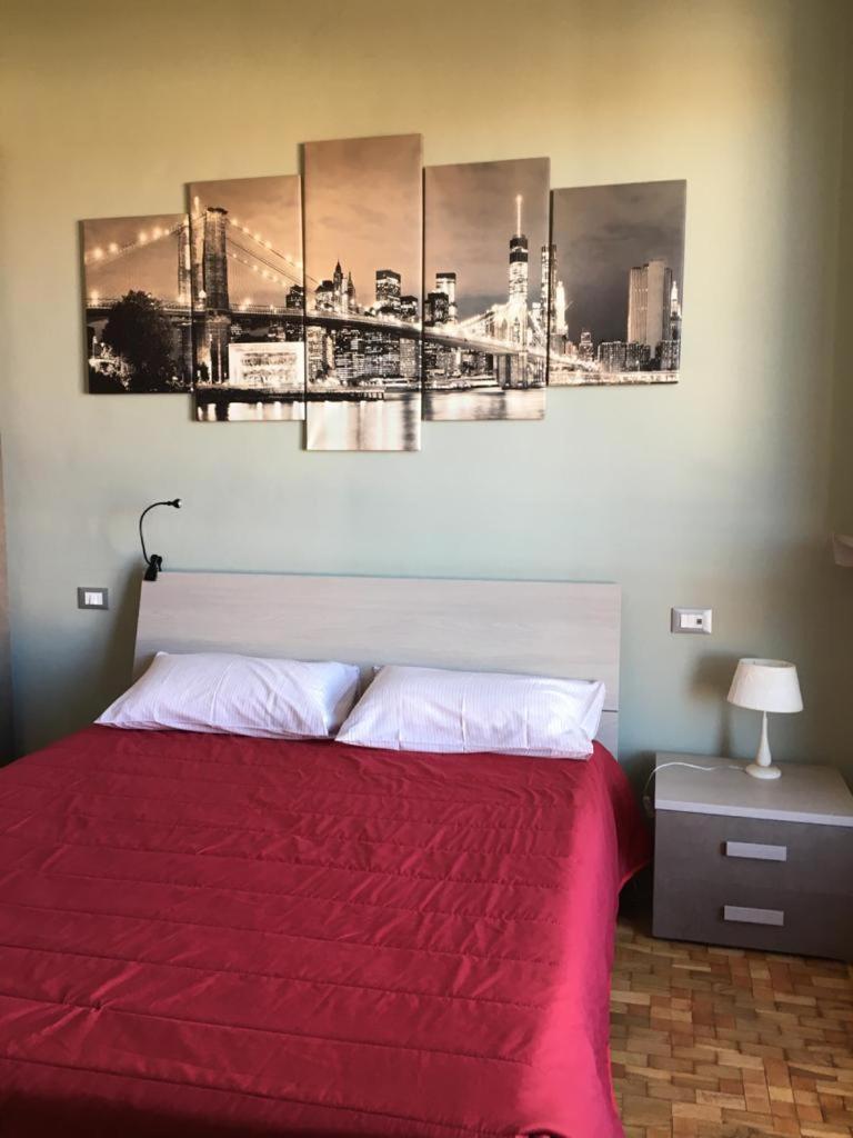 Pellico Stylish Apartments Cuneo Bilik gambar